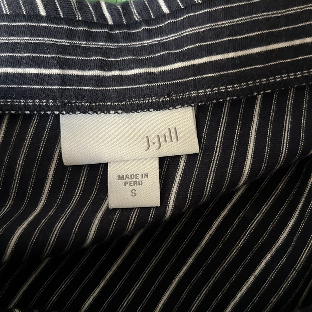 Lot of 2 -J Jill striped skirts.  One is black and grey, one blue & white - Picture 4 of 5